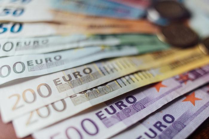 Waaier van eurobiljetten